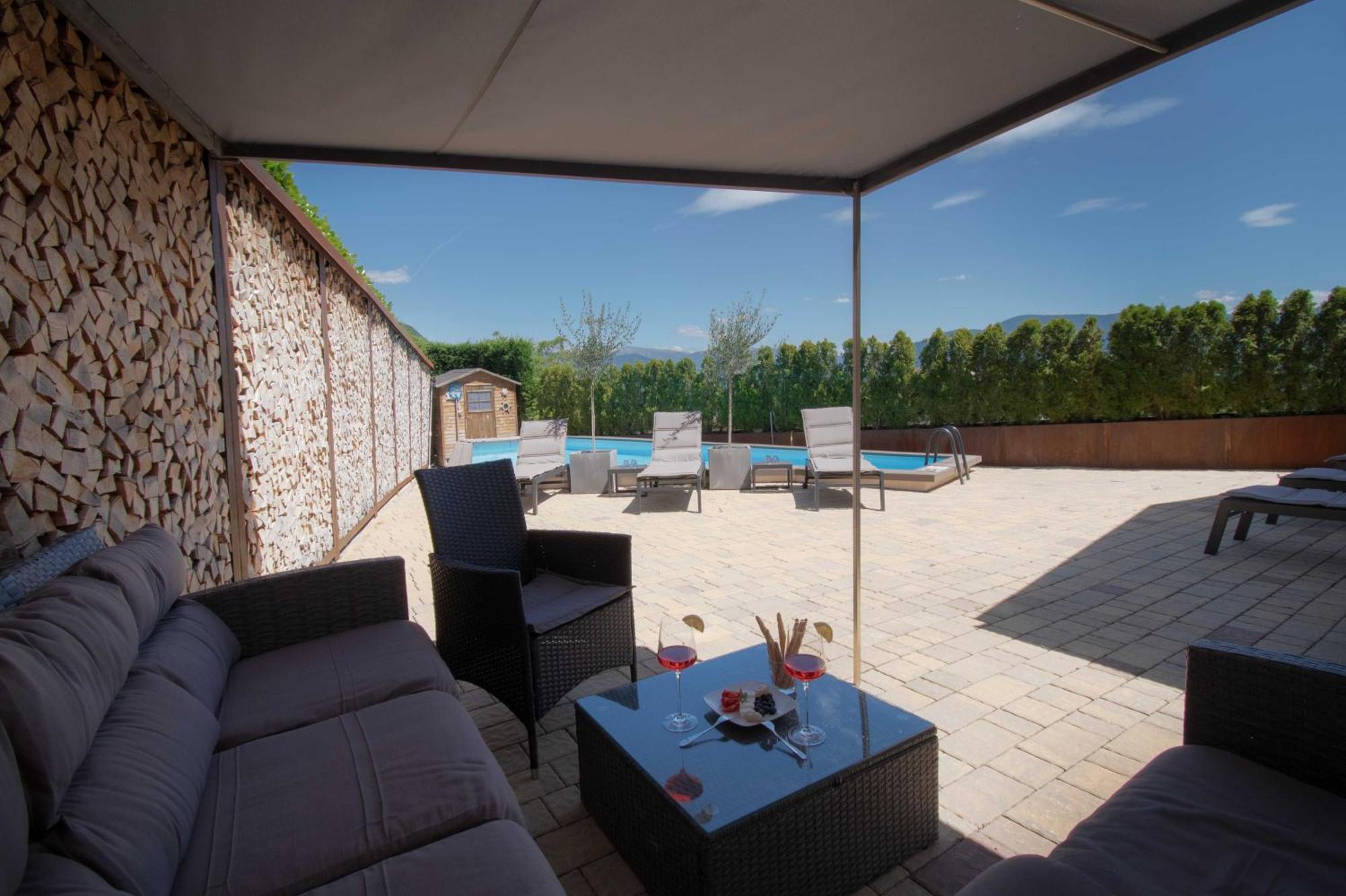 Melaniesguesthouse 4 Zimmerwohnung Caldaro Εξωτερικό φωτογραφία
